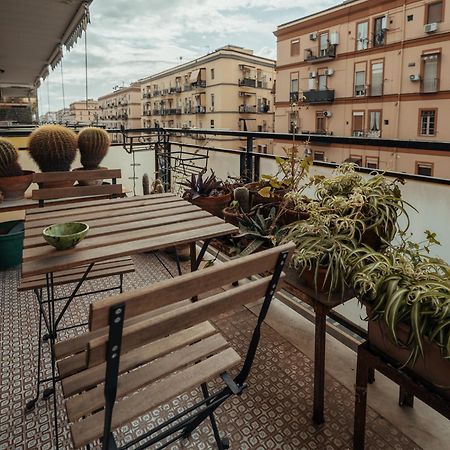Dimora 128 Stazione Centrale Napoli エクステリア 写真